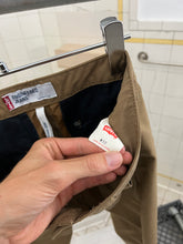 Load image into Gallery viewer, 2000s Levis Engineered Jeans Nylon Twist Seam Pants - Size M