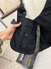 Load image into Gallery viewer, aw2000 Vintage CP Company ‘Urban Protection’ Cargo Vest - Size OS