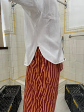 Load image into Gallery viewer, 1980s Marithe Francois Girbaud x Millesimes Varied Rib-Knit Batwing Cardigan - Size M