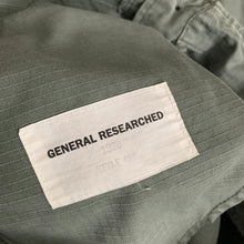 Load image into Gallery viewer, 1999 General Research Faded Sage Ripstop Cargo Pants - Size M