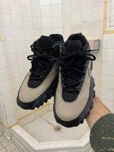 Load image into Gallery viewer, 2000s Oakley ‘Chopsaw’ Mid Sneakers - Size 9 US