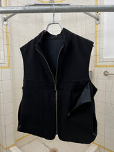 Load image into Gallery viewer, 2000s Samsonite ‘Travel Wear’ Wool Cargo Vest - Size L