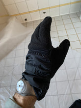 Load image into Gallery viewer, ~aw2000 Issey Miyake Black Technical Gloves - Size OS