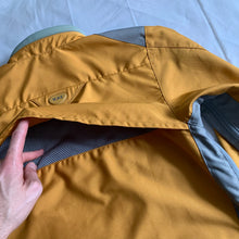 Load image into Gallery viewer, 2000s Vintage TUMI Yellow Traveler Jacket - Size M