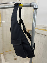 Load image into Gallery viewer, 2000s Samsonite 'Travel Wear' Tri-harness Bag - Size OS