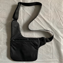 Load image into Gallery viewer, 2000s Vintage TUMI T-TECH 5135D Black Saddle Bag - Size OS