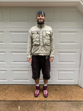 Load image into Gallery viewer, 2001 Vintage Burton Snowboarding x Acronym x Hiroshi Fujiwara Beige Analog Q Cargo Jacket - Size XL