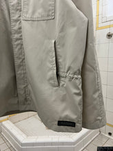 Load image into Gallery viewer, 2000s Samsonite 'Travel Wear' Khaki Hooded Windbreaker - Size L