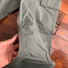 Load image into Gallery viewer, 1999 General Research Faded Sage Ripstop Cargo Pants - Size M