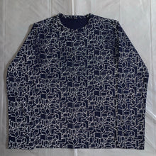 Load image into Gallery viewer, 2000s Lad Musician Reflective Geometric Print Tee - Size S