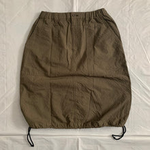 Load image into Gallery viewer, ss2000 Issey Miyake Dark Khaki Textured Nylon Bunge Hem Skirt - Size M