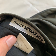 Load image into Gallery viewer, aw2000 Issey Miyake Khaki Hidden Cargo Pants - Size M