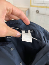 Load image into Gallery viewer, 2000s Samsonite ‘Travel Wear’ Vented Workshirt - Size L