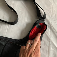 Load image into Gallery viewer, 2000s Vintage TUMI T-TECH 5135D Black Saddle Bag - Size OS