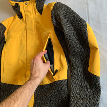 Load image into Gallery viewer, aw2005 Junya Watanabe Yellow Goretex Technical Jacket - Size M