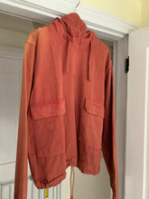 Load image into Gallery viewer, 1940s Vintage WW2 US Navy Faded Red Gunner Smock - Size L