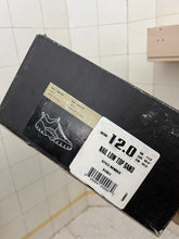 Load image into Gallery viewer, 2000s Oakley ‘Nail’ Low Top in Sand - Size 12 US