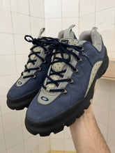 Load image into Gallery viewer, 2000s Oakley ‘Nail’ Low Top in Blue - Size 12 US