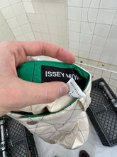 Load image into Gallery viewer, ss2007 Issey Miyake Quilted Nylon Cargo Pants - Size L