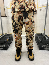 Load image into Gallery viewer, aw2010 Issey Miyake Articulated Nylon Lava Graphic Pant - Size L
