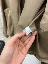 Load image into Gallery viewer, Late 1990s Mandarina Duck Egg Cell Cargo Jacket - Size L