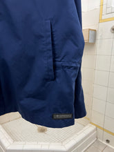 Load image into Gallery viewer, 2000s Samsonite 'Travel Wear' Blue Hooded Windbreaker - Size S