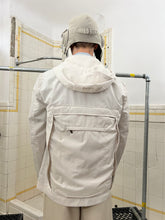 Load image into Gallery viewer, 2000s Samsonite ‘Travel Wear’ Light Jacket with Mesh Front Pockets and Back Cargo Pocket - Size M