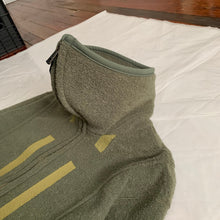 Load image into Gallery viewer, 1990s Lad Musician High Neck Ninja Tech Fleece Jacket - Size M