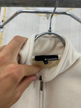 Load image into Gallery viewer, 2000s Samsonite ‘Travel Wear’ White Fleece Pullover - Size S