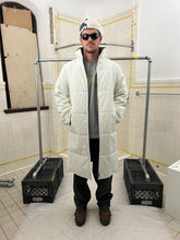 Load image into Gallery viewer, 2000s Samsonite ‘Travel Wear’ Long Hooded Puffer Parka - Size M