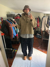 Load image into Gallery viewer, 1940s Vintage WW2 US Navy Faded Khaki Smock - Size L