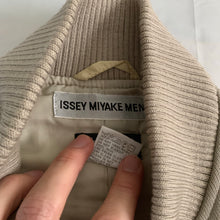 Load image into Gallery viewer, aw2000 Issey Miyake Beige X-Ray Cargo Vest - Size L