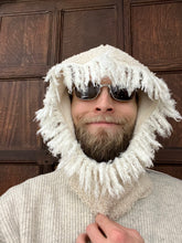 Load image into Gallery viewer, 1990s Final Home Artic Boucle Hood - Size OS