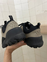 Load image into Gallery viewer, 2000s Oakley ‘Nail’ Low Top in Sand - Size 12 US