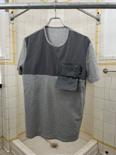Load image into Gallery viewer, 2000s Samsonite 'Travel Wear' Grey Wallet Pocket Tee - Size S