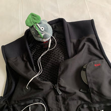 Load image into Gallery viewer, 2000s Vintage TUMI Black Traveler Cargo Vest - Size XL