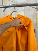 Load image into Gallery viewer, 2000s Samsonite ‘Travel Wear’ Windbreaker with Back Shoulder Vent - Size S