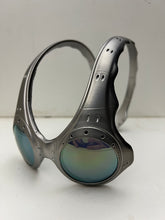 Load image into Gallery viewer, 2000s Oakley Overthetop FMJ+ with Emerald Lenses - Size OS