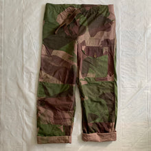 Load image into Gallery viewer, 1940s Vintage WW2 British SAS Brush Camo Pants - Size XXL