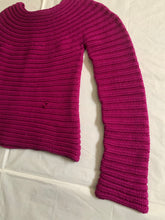 Load image into Gallery viewer, 1990s Yohji Yamamoto Magenta Circular Weave Wool Sweater - Size M