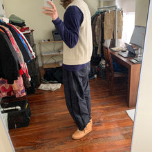 Load image into Gallery viewer, ss1996 Yohji Yamamoto Ivory Knitted Vest - Size M