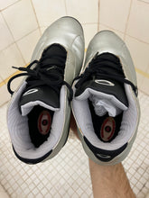Load image into Gallery viewer, 2000s Oakley ‘Redcode’ Futuristic Basketball Trainers - Size 10 US