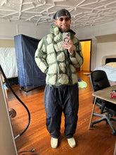 Load image into Gallery viewer, 2000s Vintage Jipijapa Reversible X-Ray Puffer Jacket - Size L