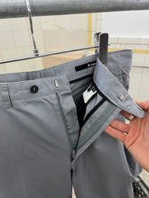 Load image into Gallery viewer, 2000s Samsonite 'Travel Wear' Grey Cargo Zip Off Pants - Size L