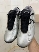 Load image into Gallery viewer, 2000s Oakley ‘Redcode’ Futuristic Basketball Trainers - Size 10 US