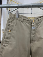 Load image into Gallery viewer, 1980s Marithe Francois Girbaud x Closed Khaki Shorts - Size M