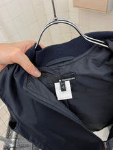 Load image into Gallery viewer, 2000s Samsonite ‘Travel Wear’ Backpack Vest - Size M