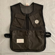 Load image into Gallery viewer, 1980s Vintage Yoshida &amp; Co Luggage Label Mesh Pullover Vest by Koichi Yamaguchi - Size OS