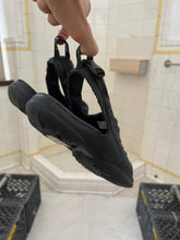 Load image into Gallery viewer, 2000s Oakley ‘Impact Crater’ Sandals - Size 7 US