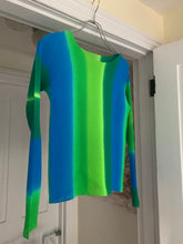 Load image into Gallery viewer, 1990s Issey Miyake Green and Blue Pleat Textured Top - Size S